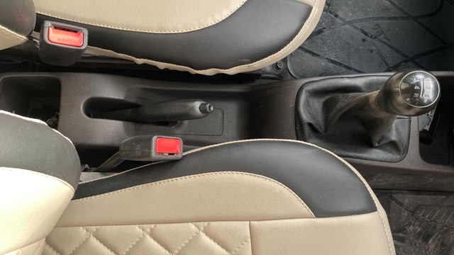 View Hyundai EON Image 37 Used Hyundai EON Image 37