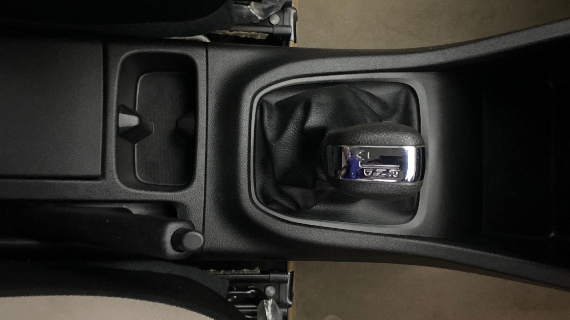 View 2020 Renault Triber RXT AMT Image 38 Used 2020 Renault Triber RXT AMT Image 38