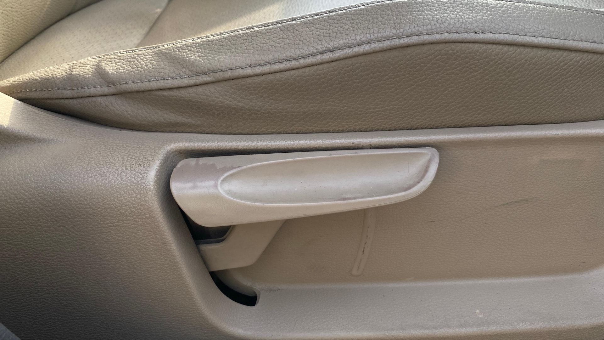 View 2016 Volkswagen Vento 1.2 L TSI Comfortline Petrol AT Image 18 Used 2016 Volkswagen Vento 1.2 L TSI Comfortline Petrol AT Image 18