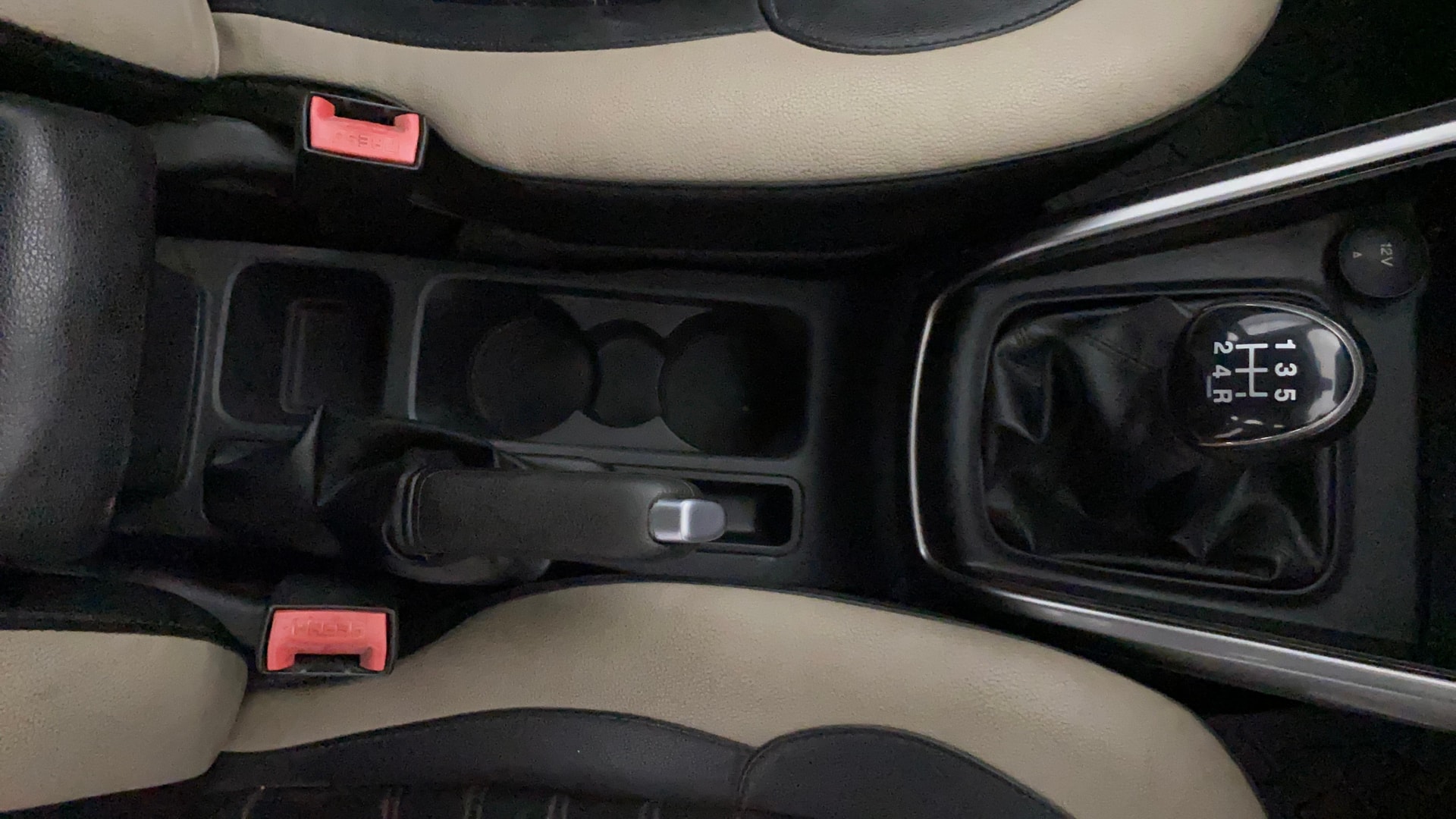 View 2021 Ford EcoSport 1.5 TDCi Diesel Ambiente BS IV Image 41 Used 2021 Ford EcoSport 1.5 TDCi Diesel Ambiente BS IV Image 41