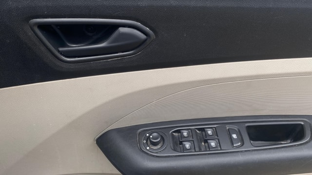 View Renault Triber Image 37 Used Renault Triber Image 37