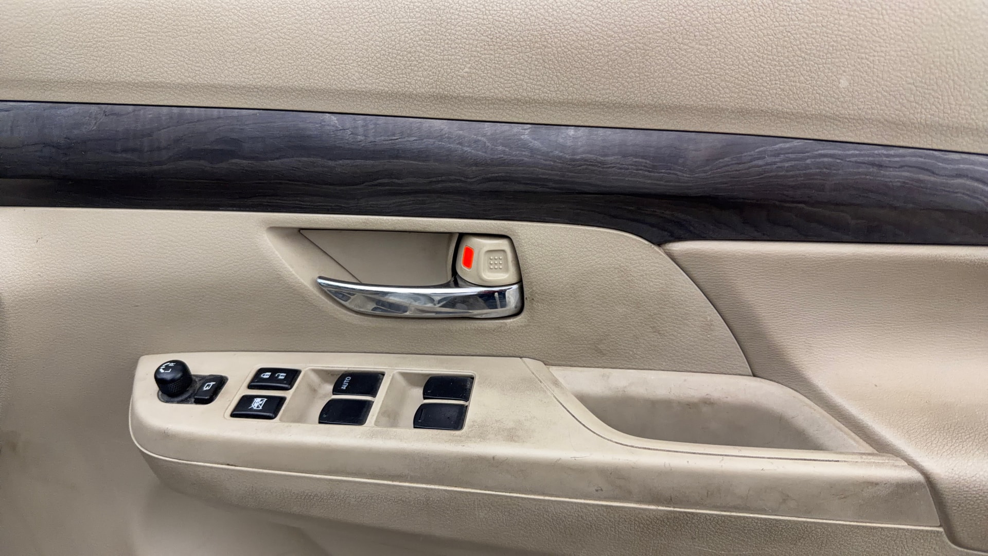 View 2022 Maruti Suzuki 1000 Base Variant Image 33 Used 2022 Maruti Suzuki 1000 Base Variant Image 33