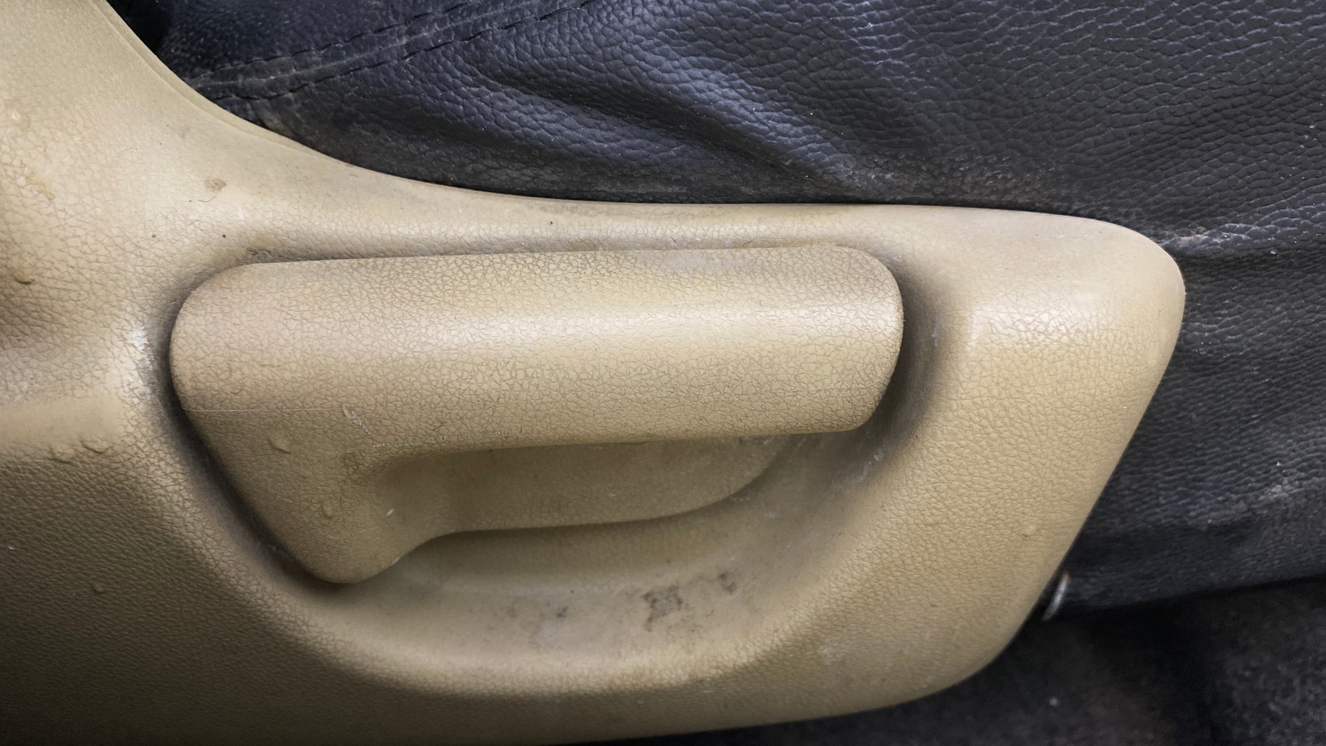 View 2013 Honda Amaze E MT Petrol BS IV Image 18 Used 2013 Honda Amaze E MT Petrol BS IV Image 18