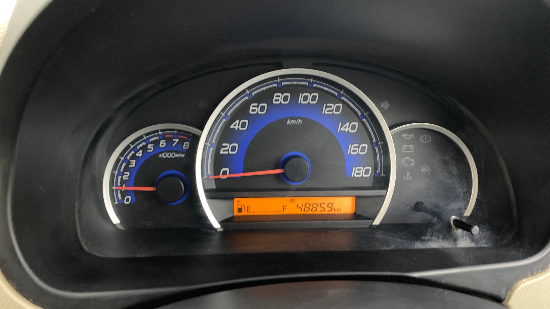 View 2017 Maruti Suzuki 1000 Base Variant Image 19 Used 2017 Maruti Suzuki 1000 Base Variant Image 19