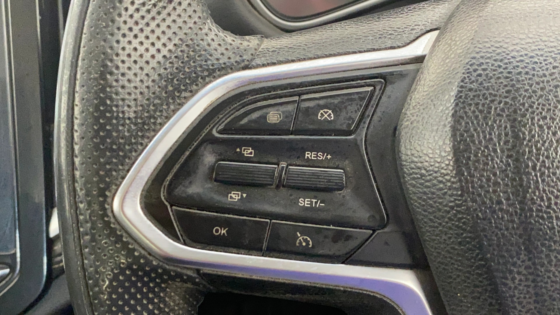 View 2019 MG Hector Sharp Petrol BS IV Image 3 Used 2019 MG Hector Sharp Petrol BS IV Image 3