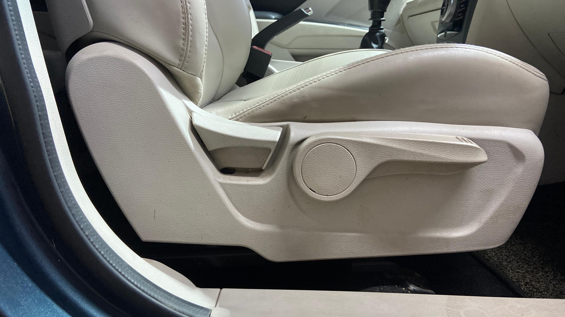 Used 2019 Mahindra XUV300 Used 2019 Mahindra XUV300