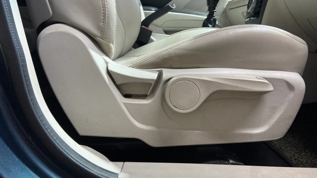 View Mahindra XUV300 Image 11 Used Mahindra XUV300 Image 11