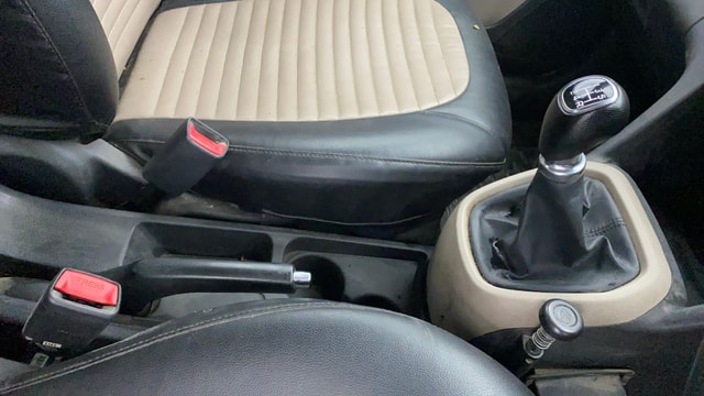 View Hyundai Grand i10 Image 38 Used Hyundai Grand i10 Image 38
