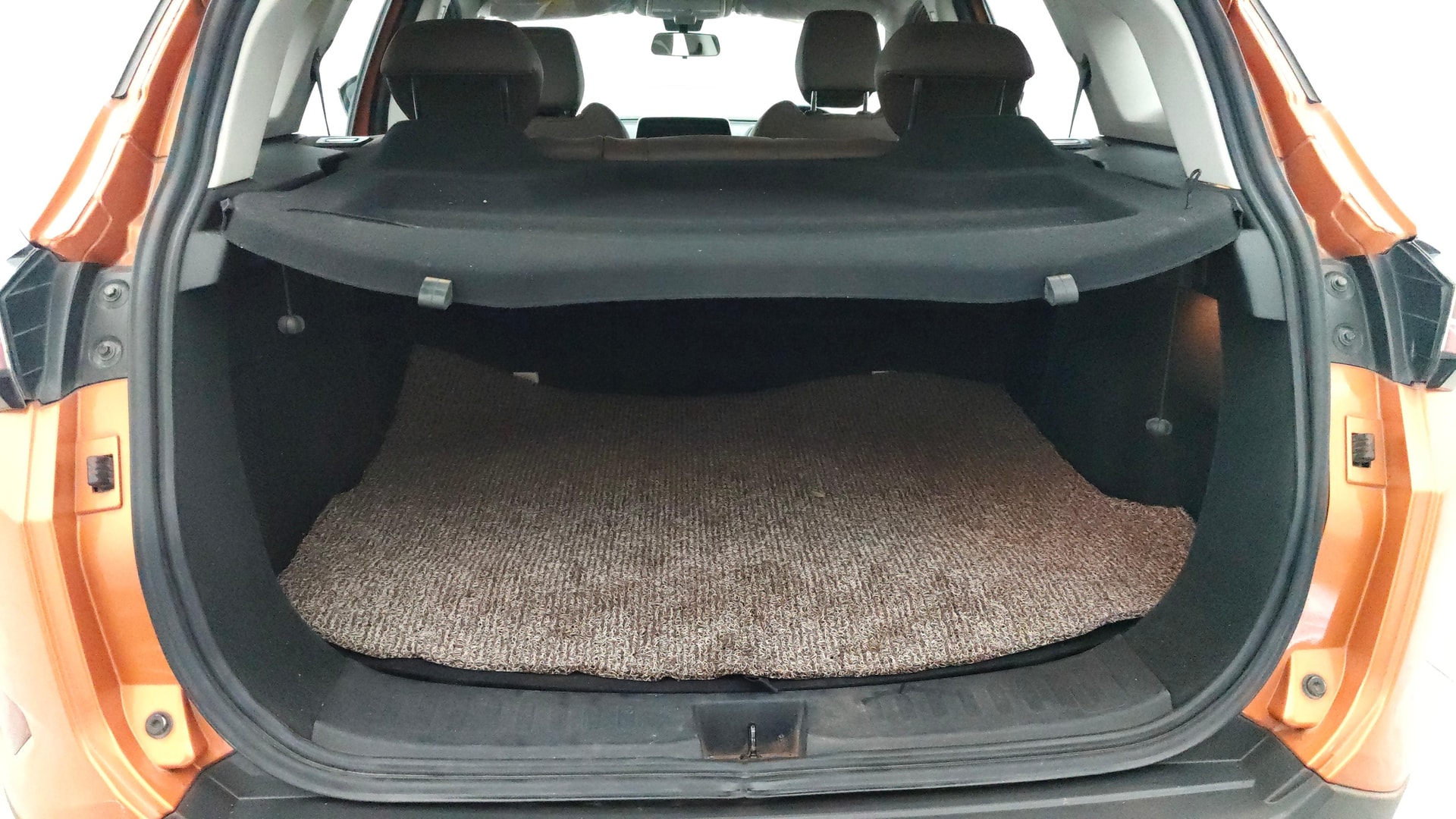View 2019 Tata Harrier XE Image 11 Used 2019 Tata Harrier XE Image 11
