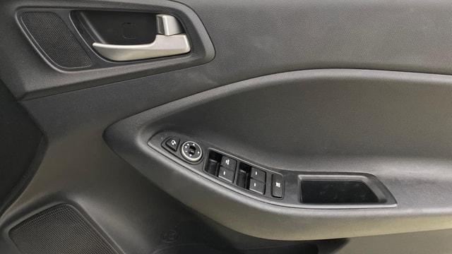 View Hyundai i20 Active Image 33 Used Hyundai i20 Active Image 33