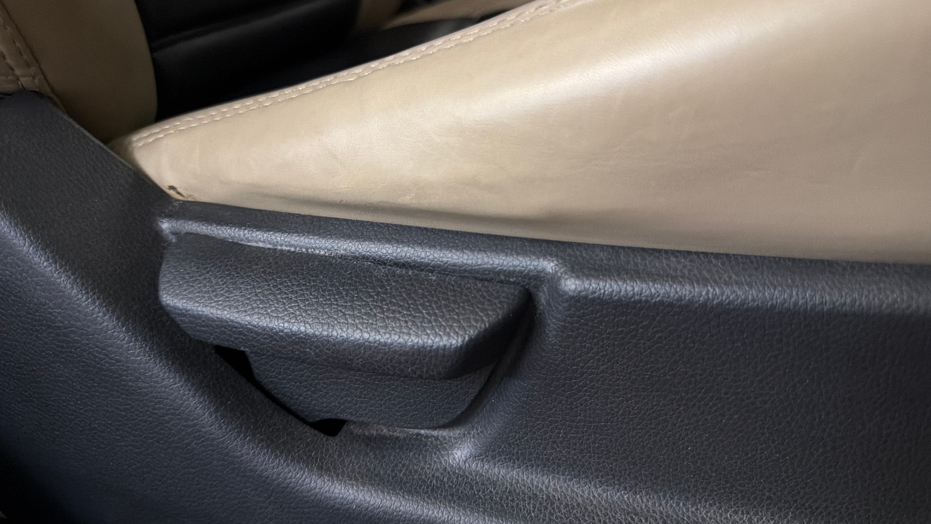 View 2015 Hyundai EON D-Lite Image 18 Used 2015 Hyundai EON D-Lite Image 18