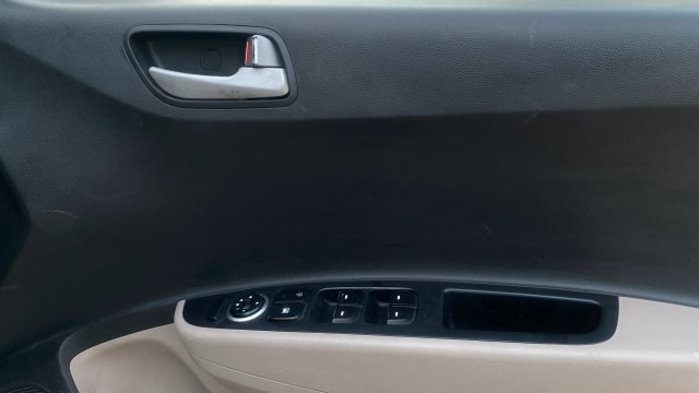 View Hyundai Xcent Image 33 Used Hyundai Xcent Image 33
