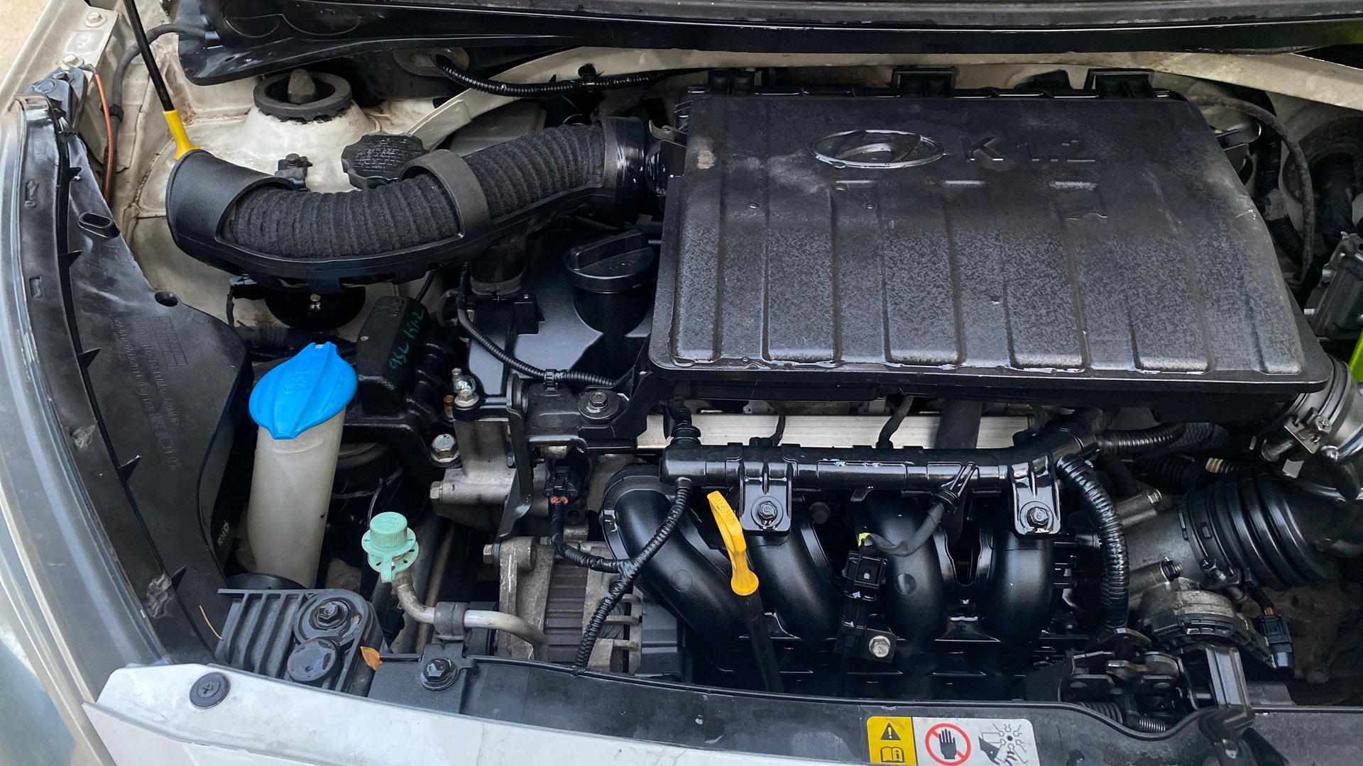 View 2014 Hyundai Xcent E Petrol Image 4 Used 2014 Hyundai Xcent E Petrol Image 4