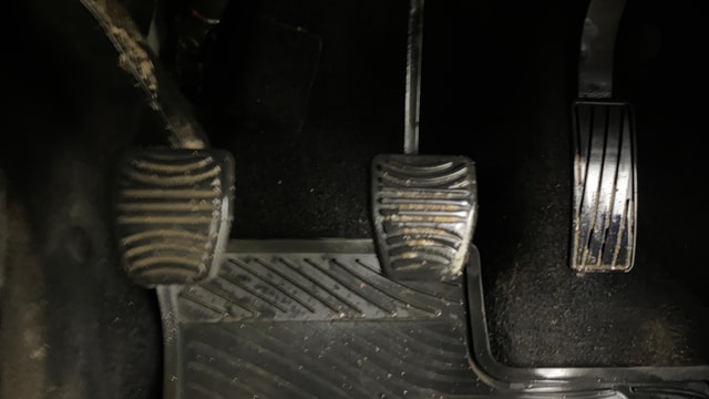 View Mahindra XUV700 Image 30 Used Mahindra XUV700 Image 30