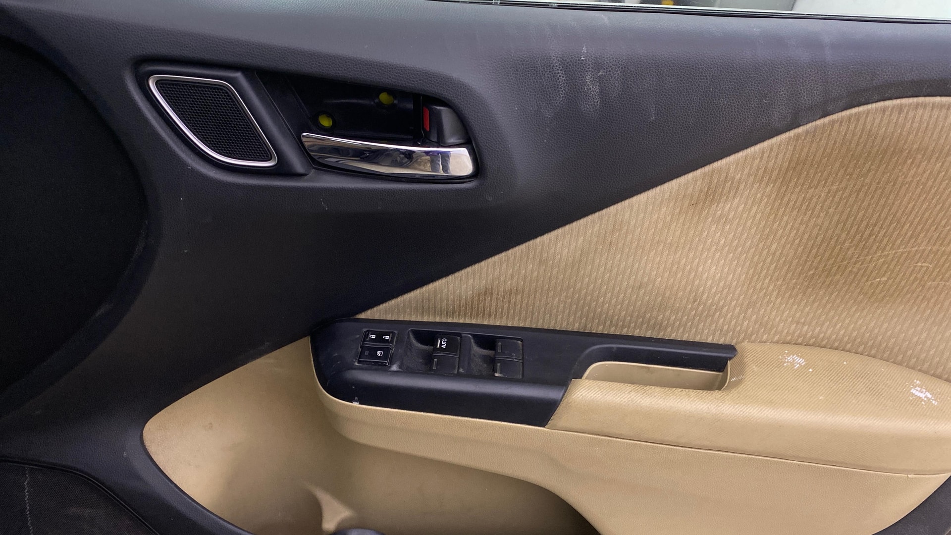 View 2020 Honda City ZX MT Diesel Anniversary Edition Image 34 Used 2020 Honda City ZX MT Diesel Anniversary Edition Image 34