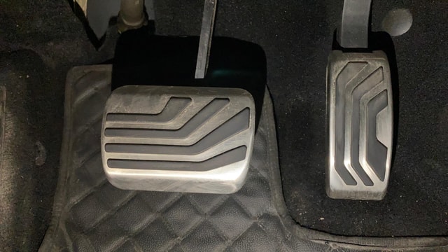 View Mahindra XUV700 Image 30 Used Mahindra XUV700 Image 30