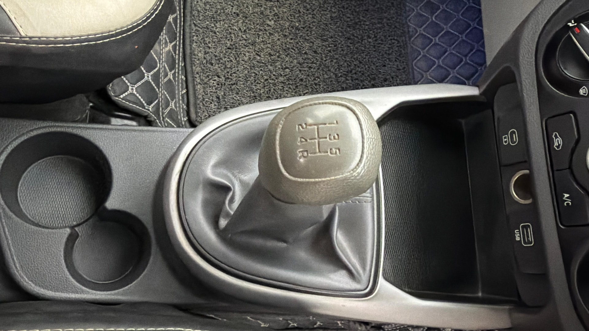 View 2023 Hyundai Grand i10 Nios Magna Petrol Image 37 Used 2023 Hyundai Grand i10 Nios Magna Petrol Image 37