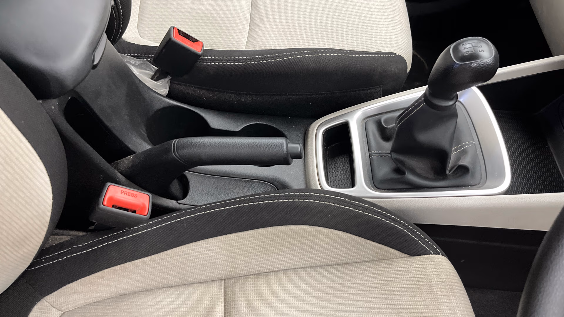 View 2022 Hyundai Venue S 1.2 Petrol Image 38 Used 2022 Hyundai Venue S 1.2 Petrol Image 38