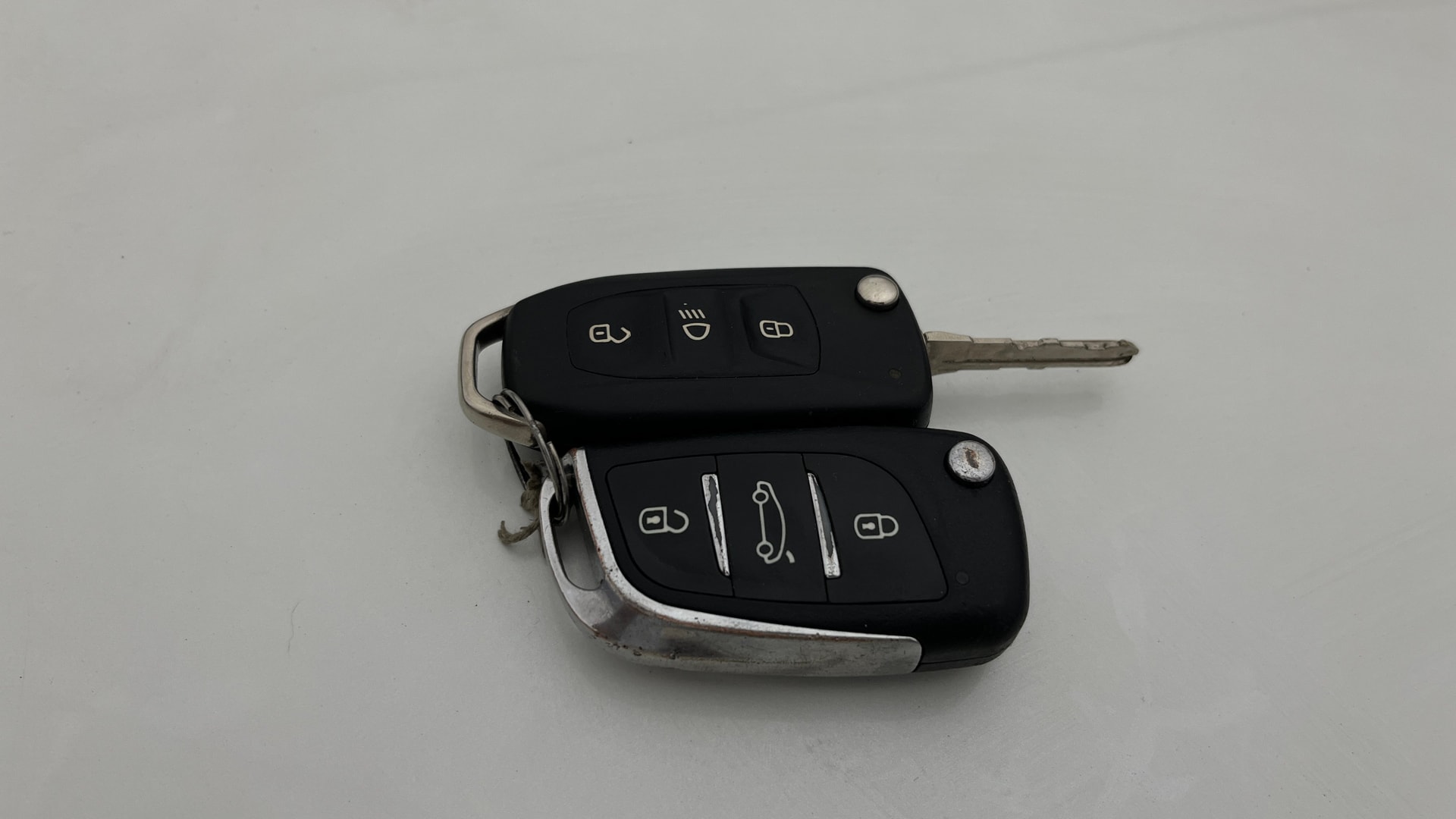 View 2016 Tata Tiago Revotorq XB Image 26 Used 2016 Tata Tiago Revotorq XB Image 26