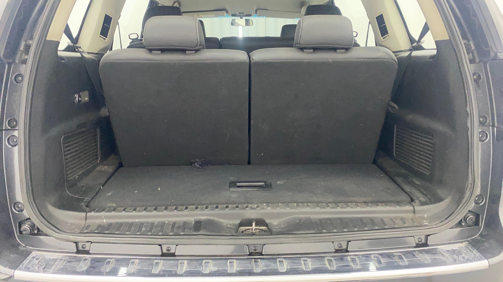 View 2018 Tata Hexa XTA 4X2 Image 7 Used 2018 Tata Hexa XTA 4X2 Image 7