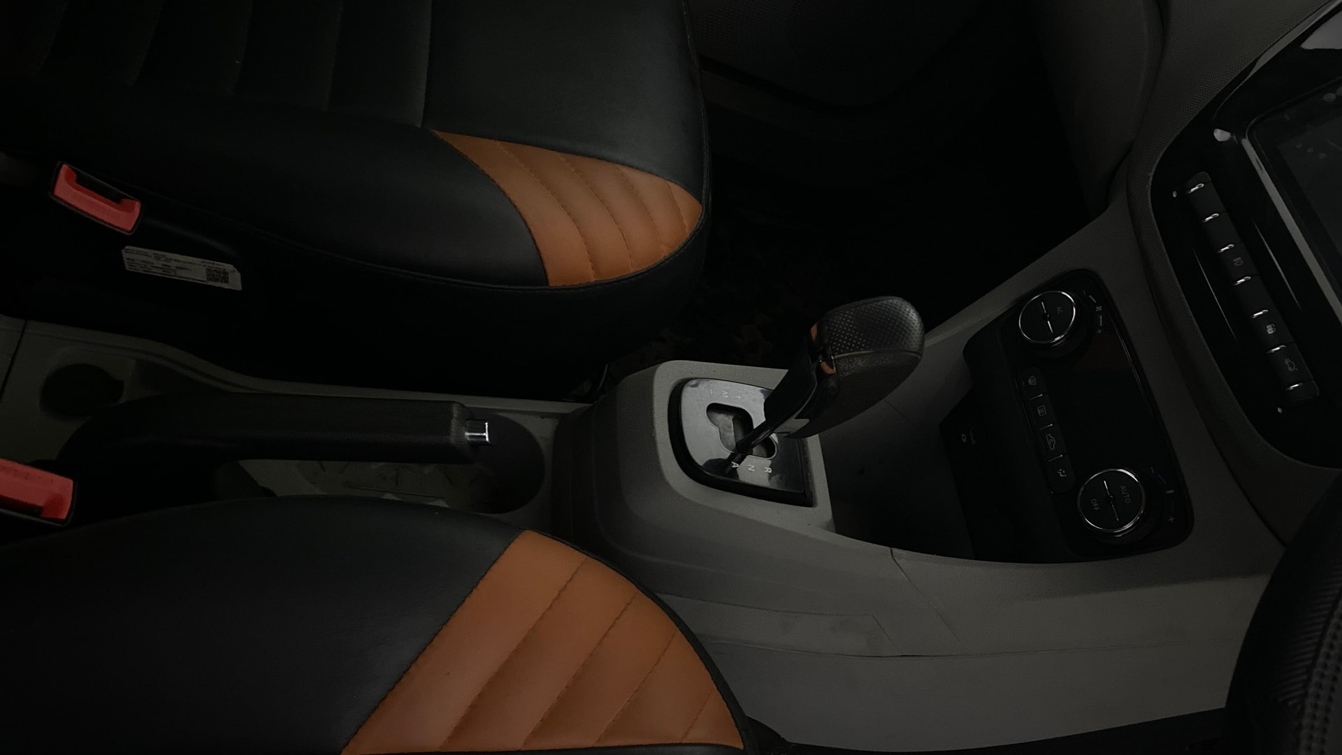 View 2021 Tata Tigor XE Diesel Image 39 Used 2021 Tata Tigor XE Diesel Image 39