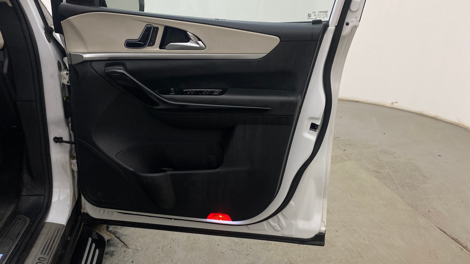 Used 2023 Mahindra XUV700 Used 2023 Mahindra XUV700