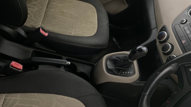 View Hyundai Grand i10 Image 38 Used Hyundai Grand i10 Image 38