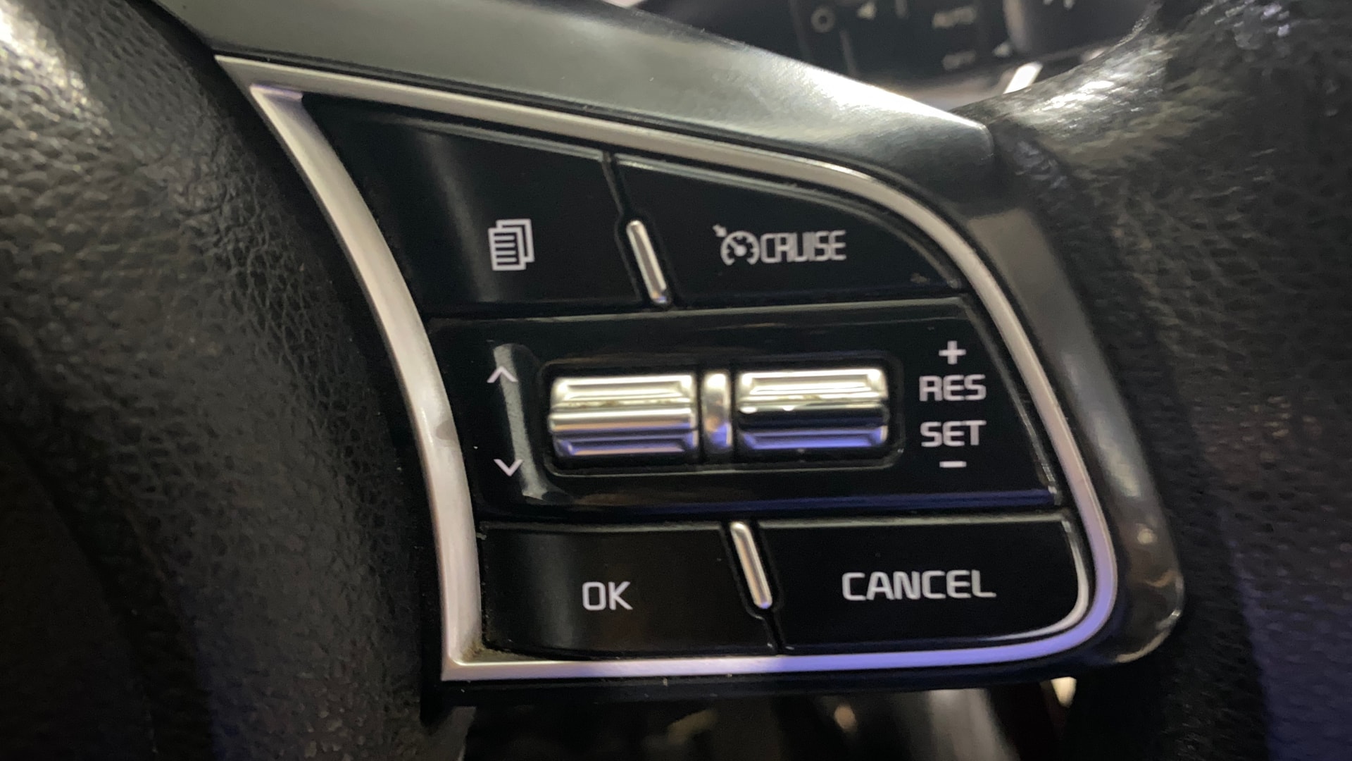 View 2022 Kia Seltos HTK Plus AT Diesel Image 3 Used 2022 Kia Seltos HTK Plus AT Diesel Image 3