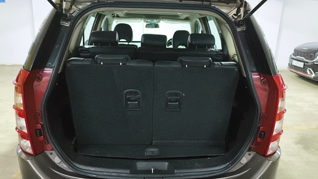 View Mahindra XUV500 Image 7 Used Mahindra XUV500 Image 7