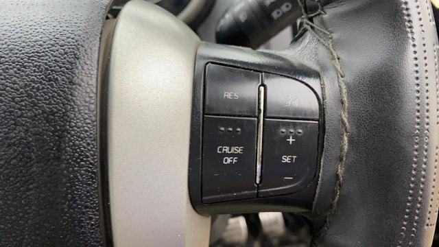 View Mahindra XUV500 Image 3 Used Mahindra XUV500 Image 3