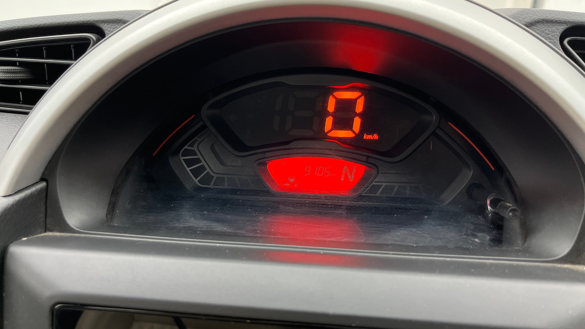 View 2023 Maruti Suzuki 1000 Base Variant Image 33 Used 2023 Maruti Suzuki 1000 Base Variant Image 33