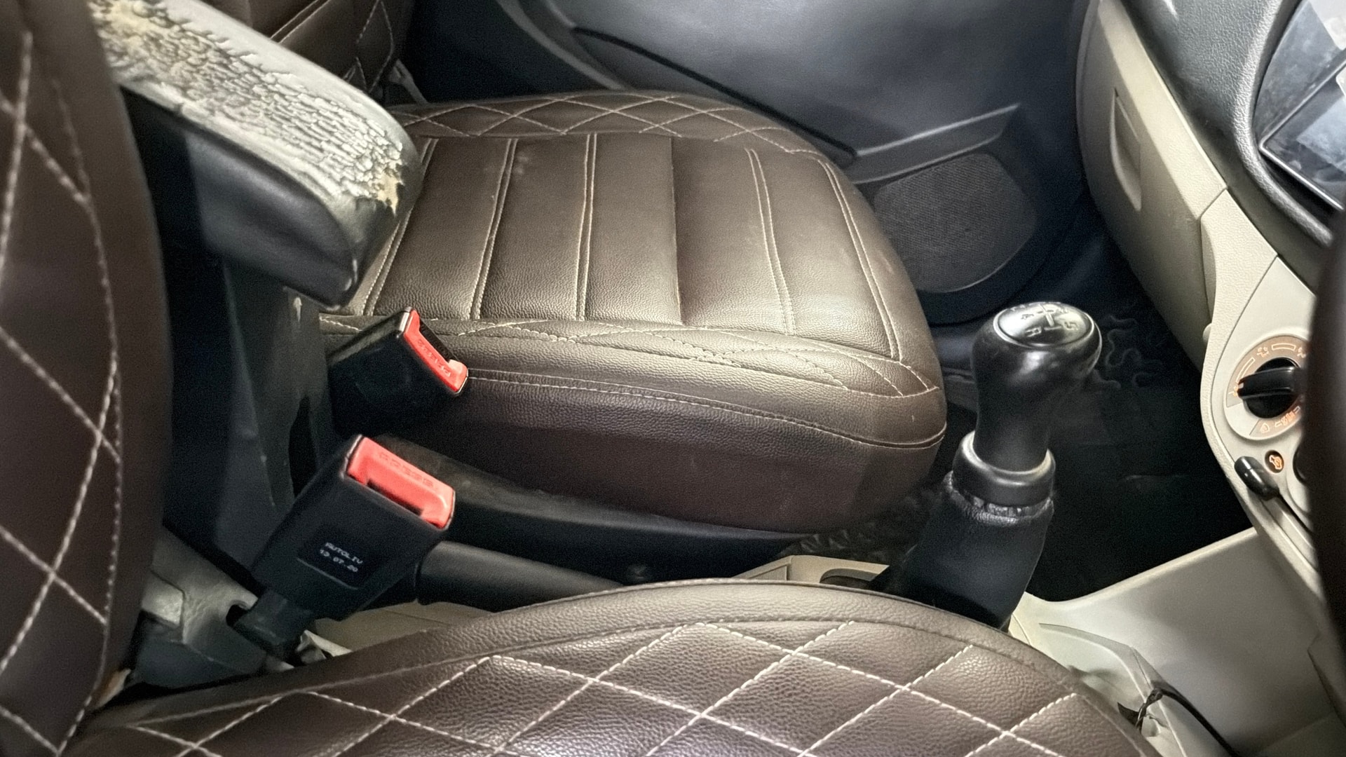 View 2020 Maruti Suzuki 1000 Base Variant Image 38 Used 2020 Maruti Suzuki 1000 Base Variant Image 38