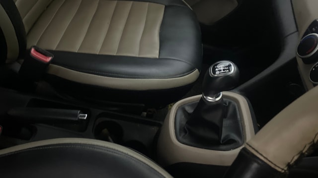 View Hyundai Grand i10 Image 37 Used Hyundai Grand i10 Image 37