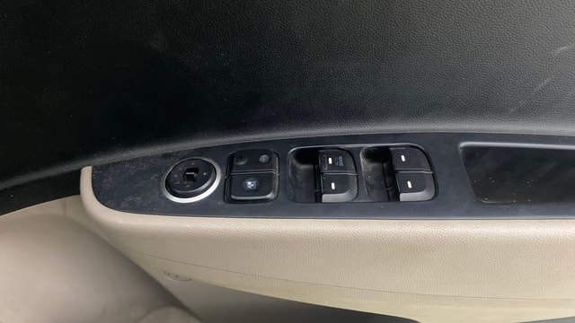 View Hyundai Grand i10 Image 32 Used Hyundai Grand i10 Image 32