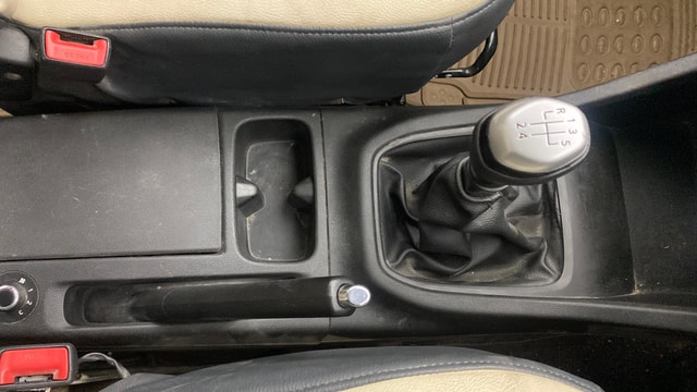 View Renault Triber Image 40 Used Renault Triber Image 40
