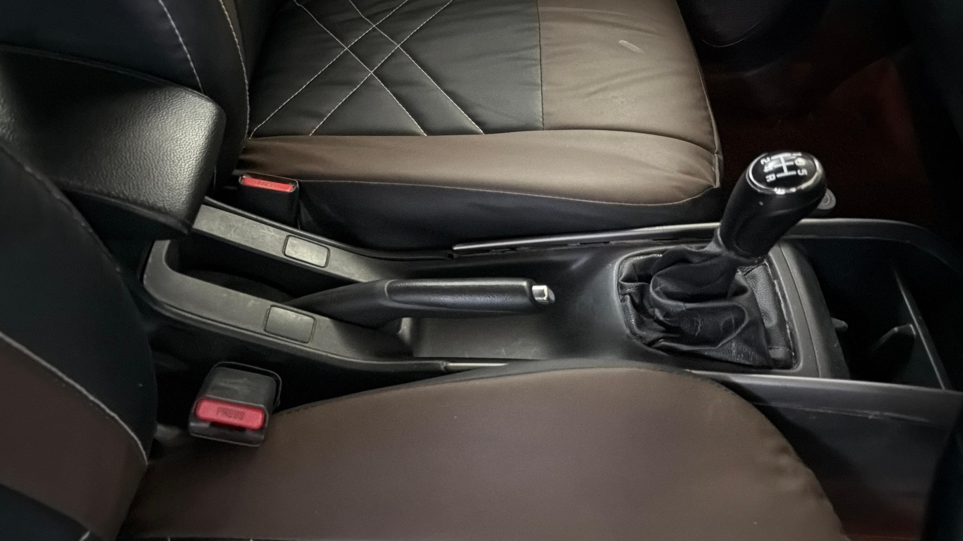 View 2020 Toyota Glanza G MT Image 39 Used 2020 Toyota Glanza G MT Image 39
