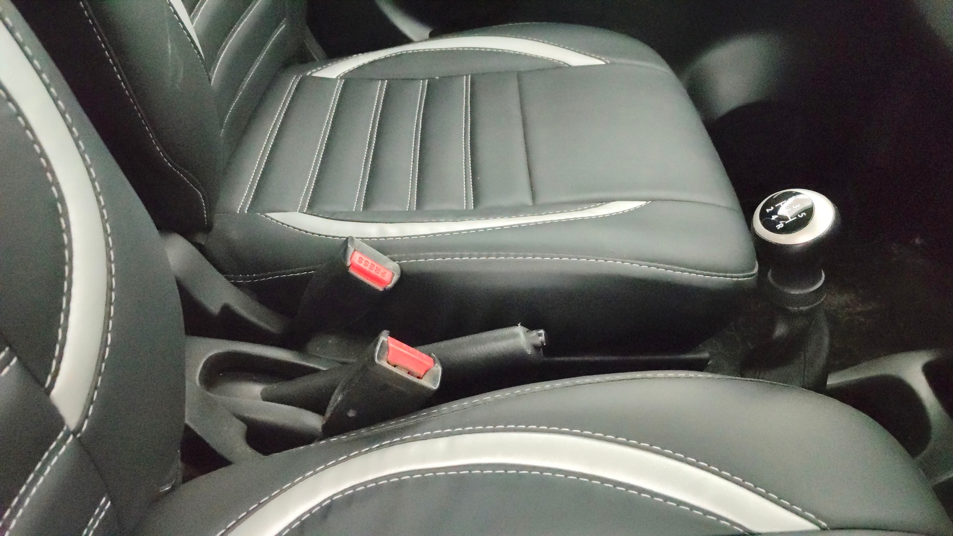 View 2014 Maruti Suzuki 1000 Base Variant Image 38 Used 2014 Maruti Suzuki 1000 Base Variant Image 38