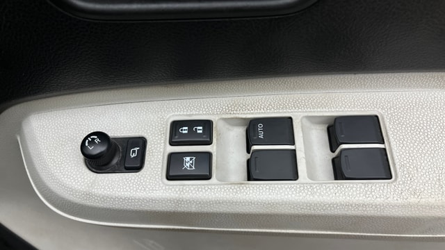 View Maruti Suzuki 1000 Image 38 Used Maruti Suzuki 1000 Image 38