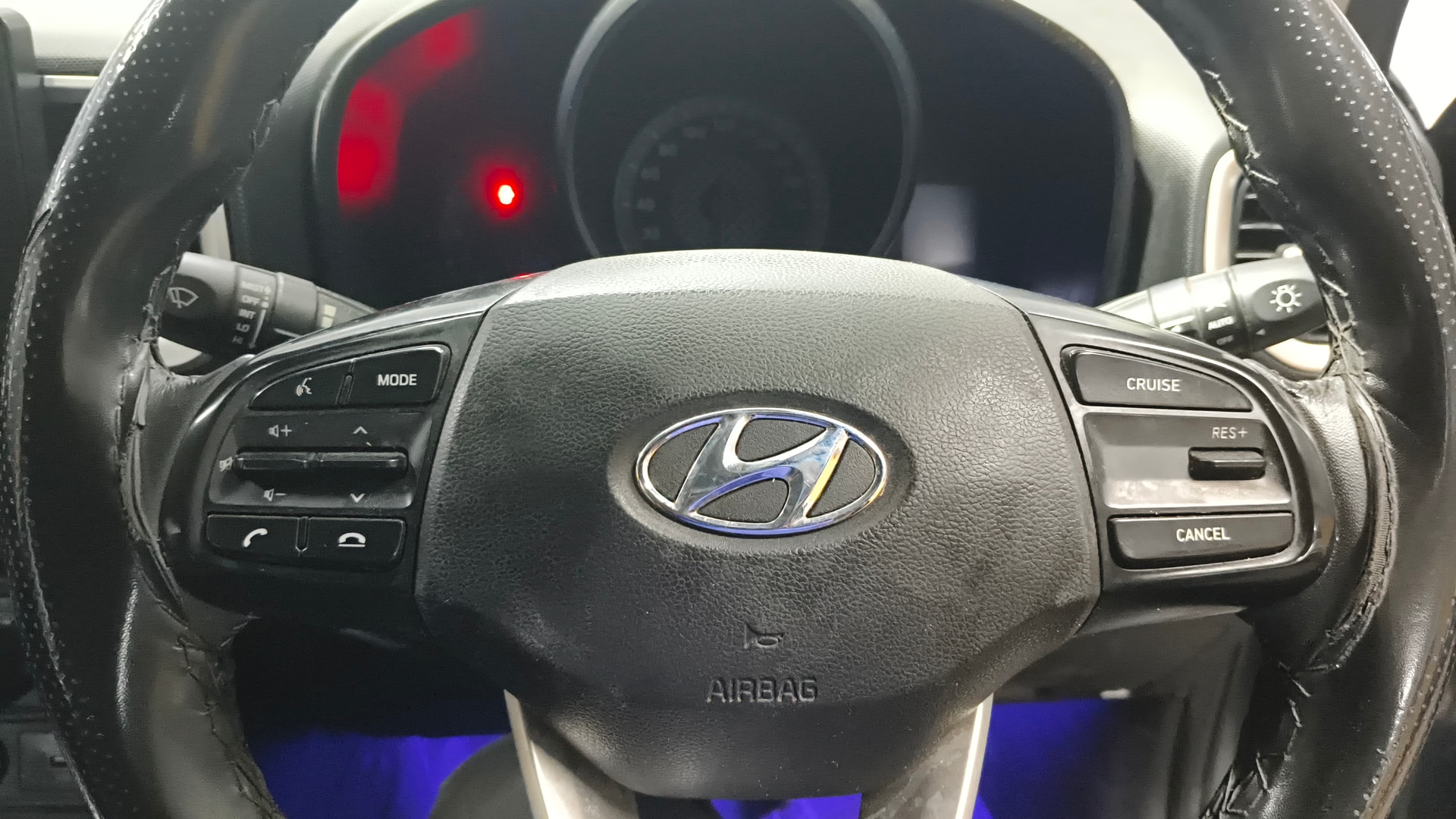 View 2019 Hyundai Venue SX 1.0 Petrol Image 3 Used 2019 Hyundai Venue SX 1.0 Petrol Image 3