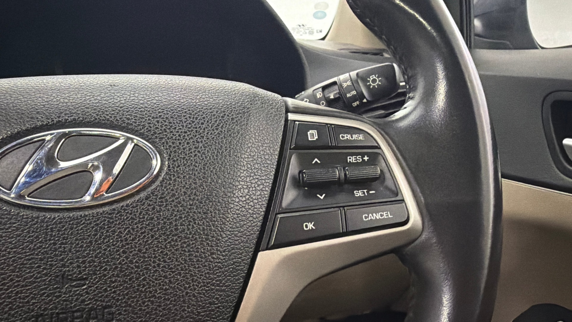 View 2017 Hyundai Verna 1.6 VTVT SX (O) AT Image 3 Used 2017 Hyundai Verna 1.6 VTVT SX (O) AT Image 3