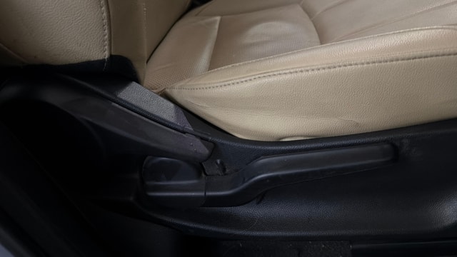 View Honda City ZX Image 11 Used Honda City ZX Image 11