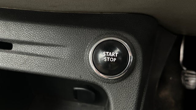 View Renault Captur Image 40 Used Renault Captur Image 40