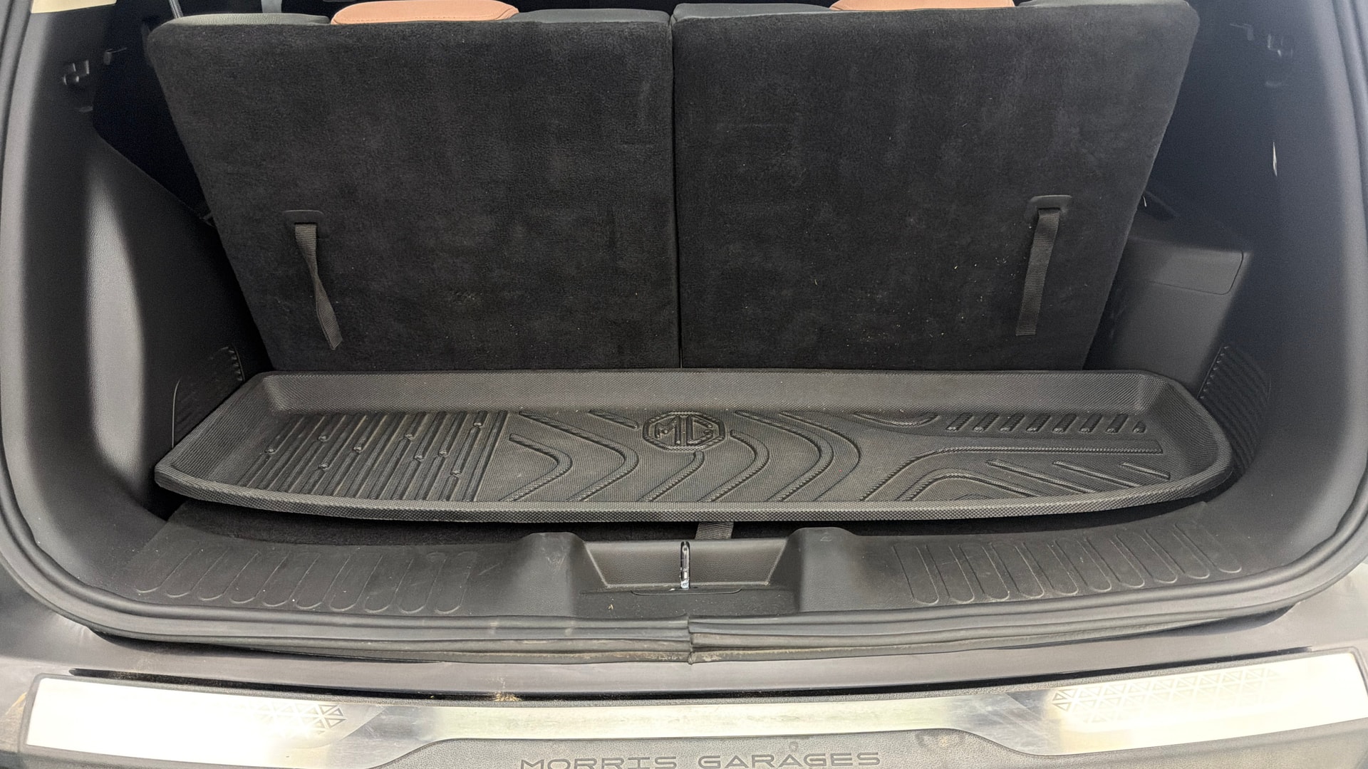 View 2023 MG Hector Plus Sharp Pro 7 Seater Diesel Image 7 Used 2023 MG Hector Plus Sharp Pro 7 Seater Diesel Image 7