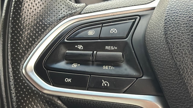 View MG Hector Plus Image 3 Used MG Hector Plus Image 3