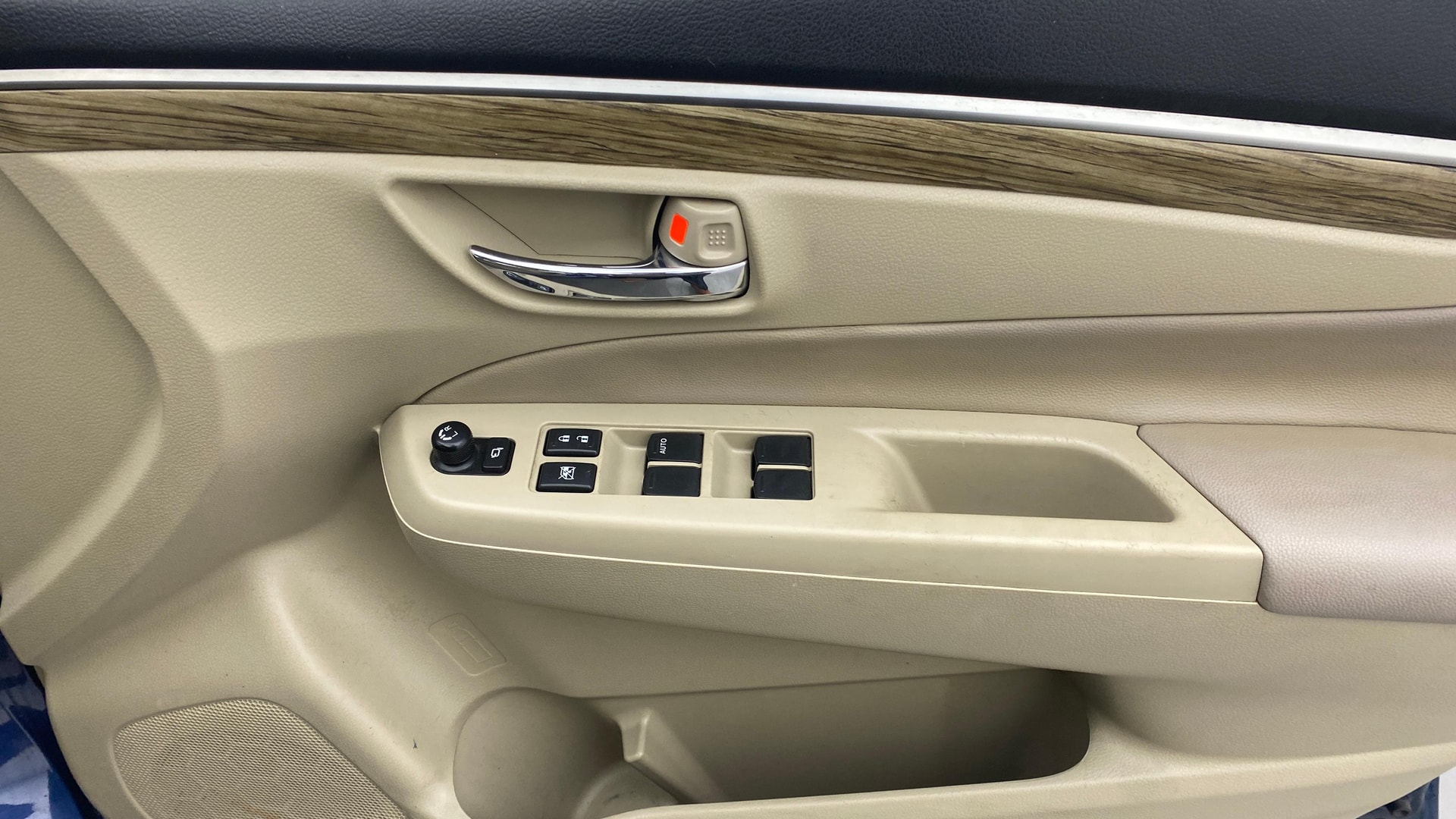 View 2019 Maruti Suzuki 1000 Base Variant Image 34 Used 2019 Maruti Suzuki 1000 Base Variant Image 34