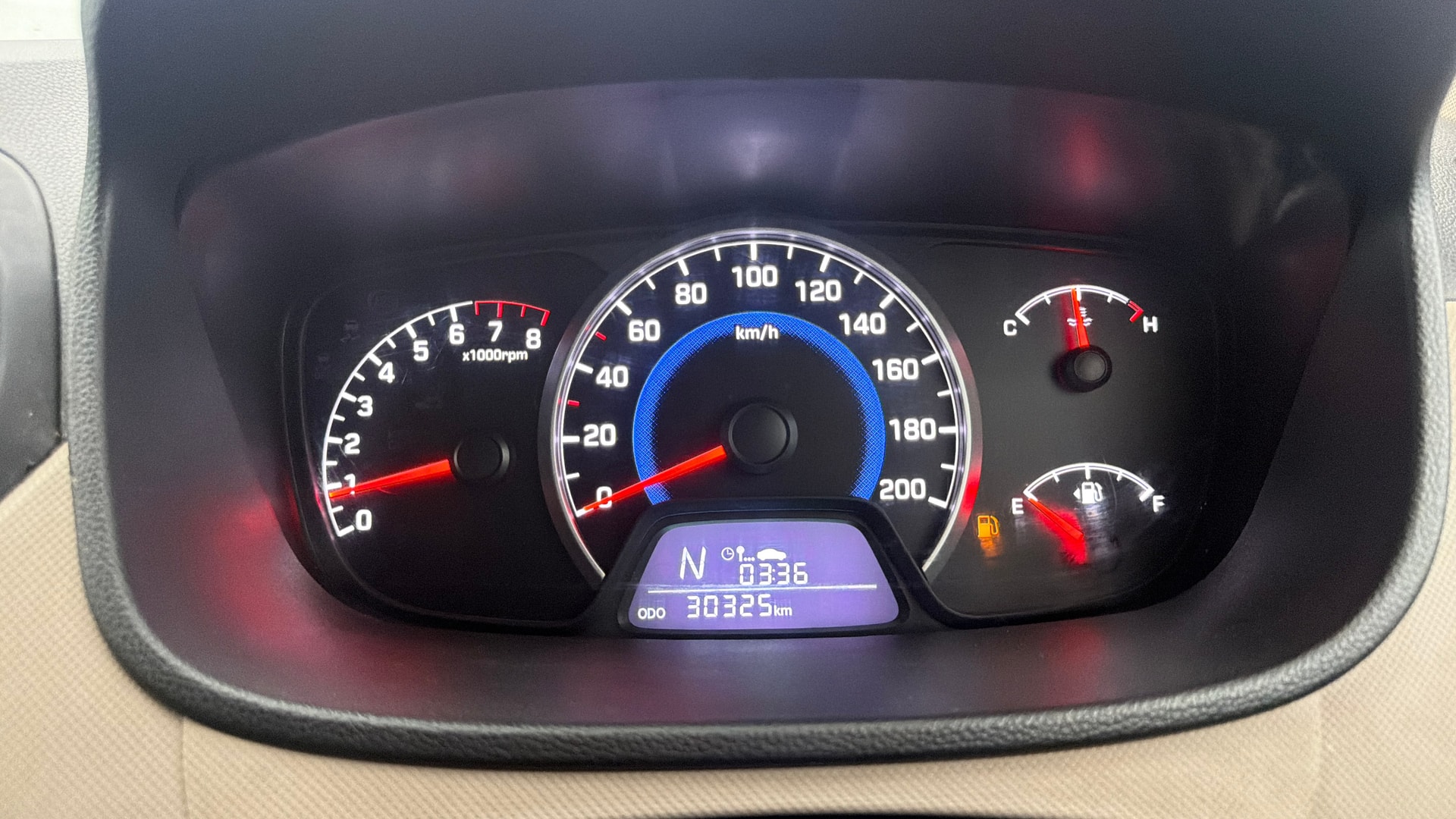 View 2015 Hyundai Grand i10 Asta AT 1.2 Kappa VTVT Image 19 Used 2015 Hyundai Grand i10 Asta AT 1.2 Kappa VTVT Image 19