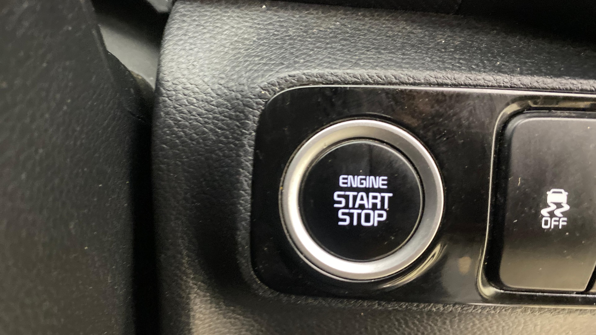 View 2022 Kia Sonet GTX Plus Diesel Image 41 Used 2022 Kia Sonet GTX Plus Diesel Image 41