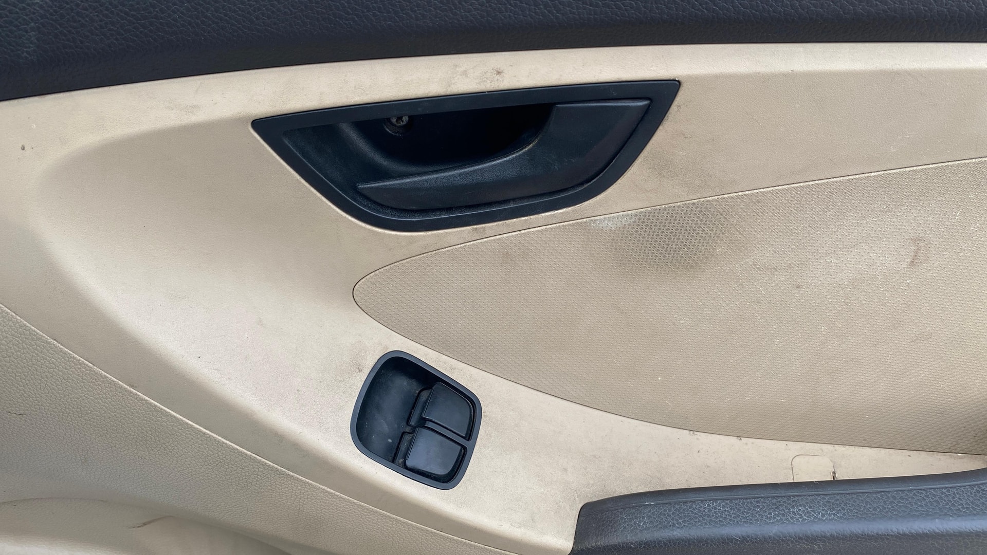 View 2013 Hyundai EON Era Plus Image 32 Used 2013 Hyundai EON Era Plus Image 32
