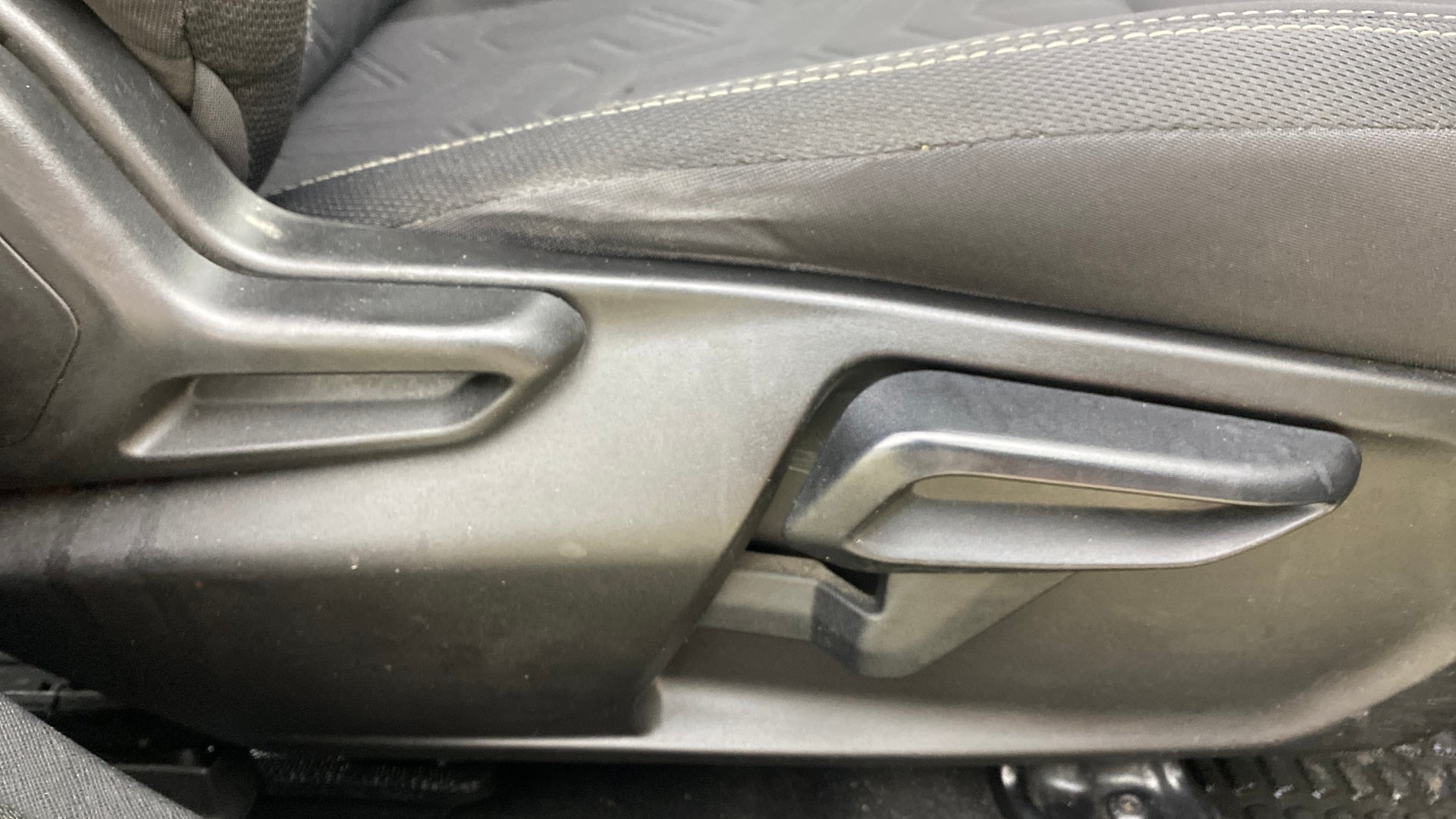 View 2021 Tata Nexon Revotron XE Image 11 Used 2021 Tata Nexon Revotron XE Image 11