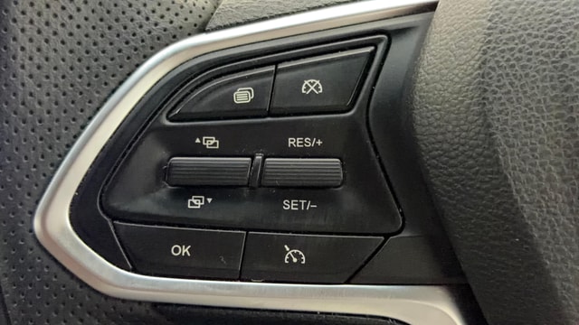 View MG Hector Plus Image 3 Used MG Hector Plus Image 3